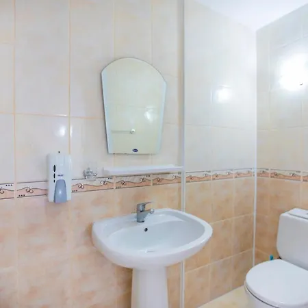 Ξενοδοχείο Barhan 3*